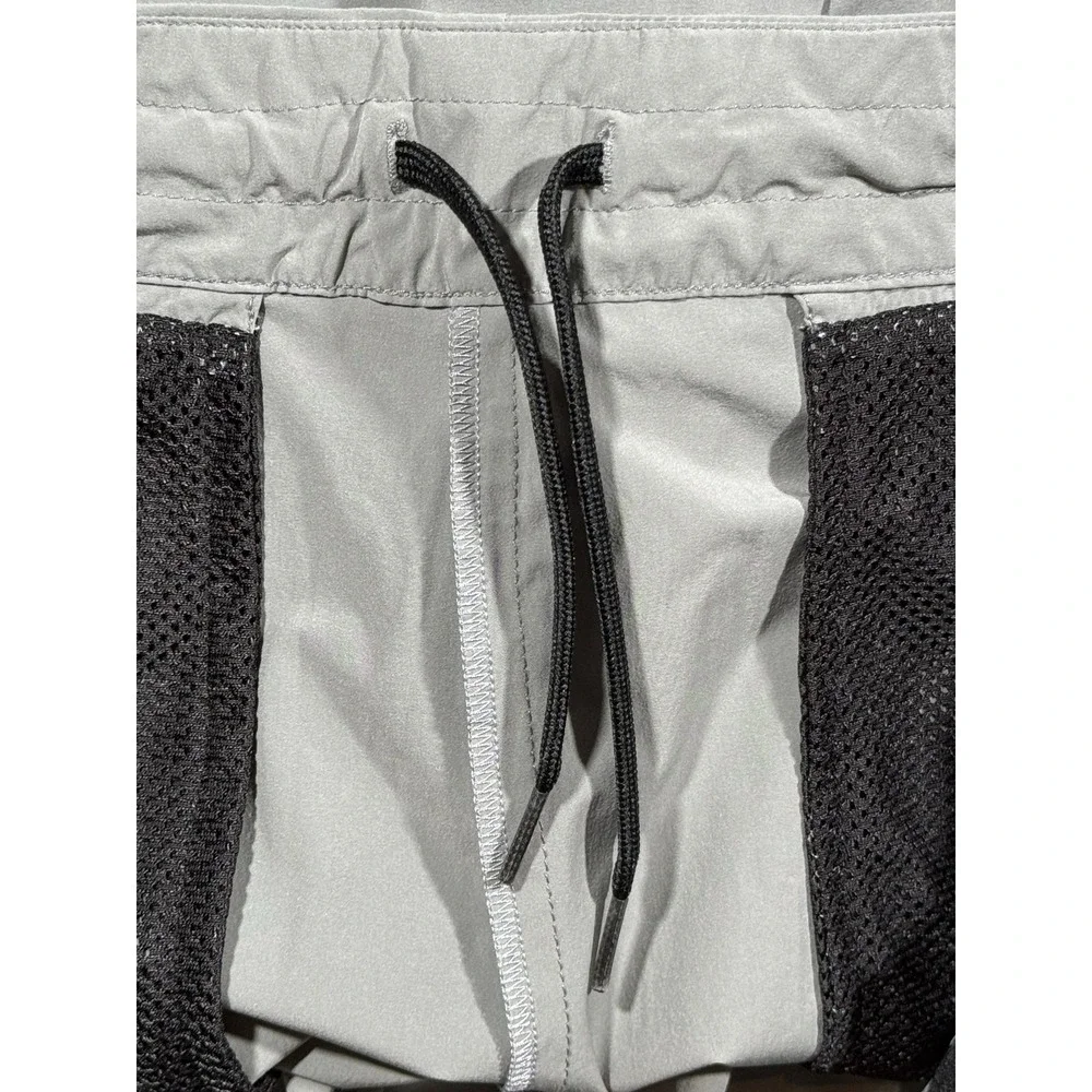 Luna Rossa Prada Pirelli Team Shorts Mens Large Gray Sailing Racing Prada - Picture 10 of 16